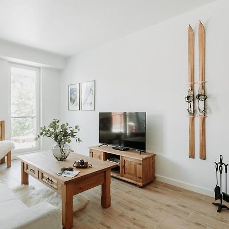 Apartament Jodelka Щирк Екстериор снимка